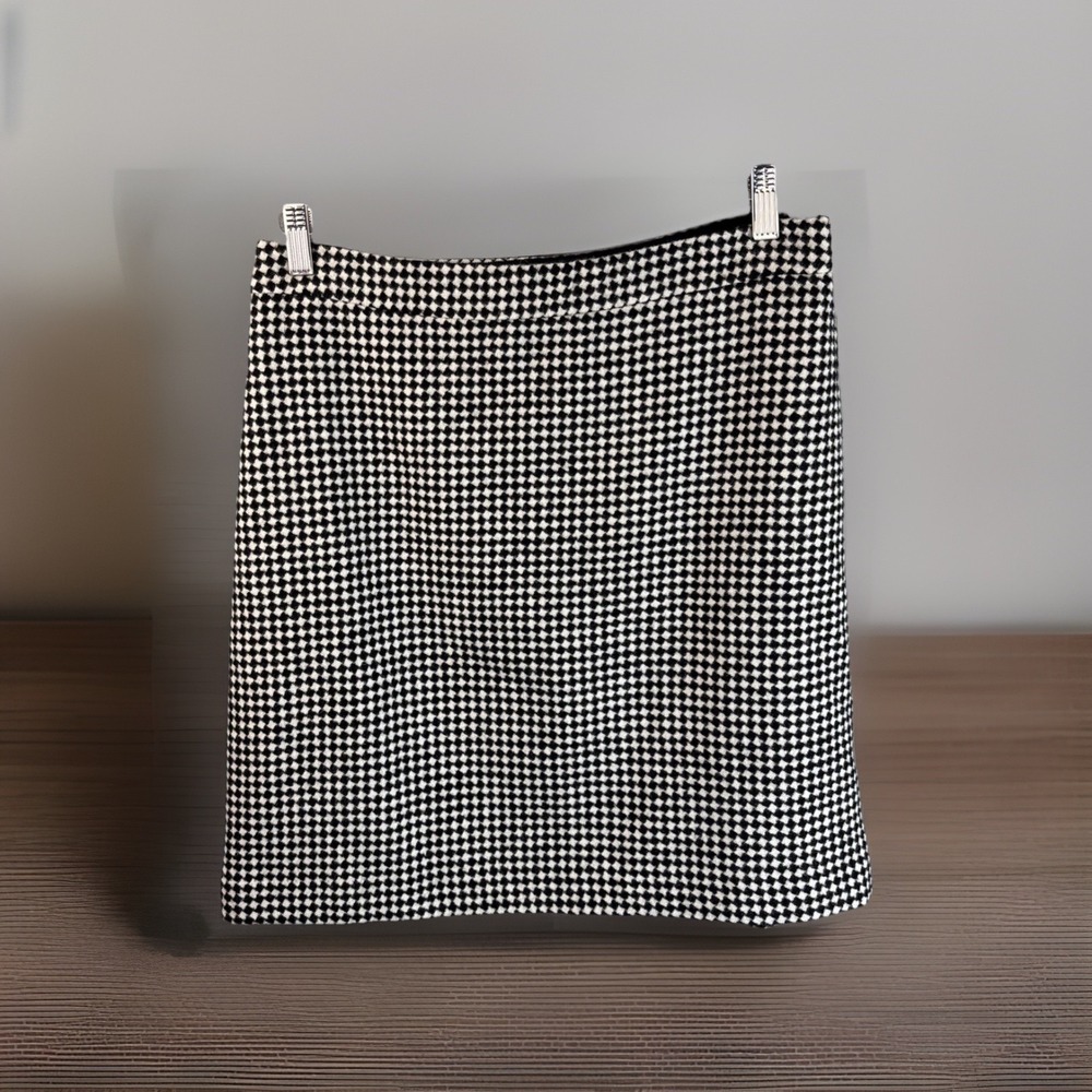 Talbots Wool Mini Skirt 8P Black White Check Gingham‎ Tweed Dark Academia Preppy